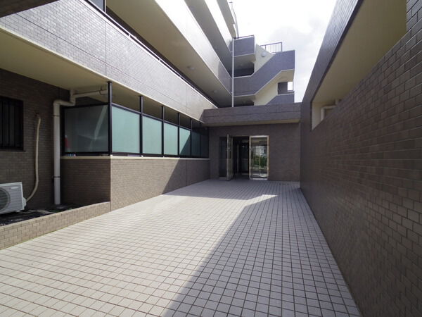 【エクセルシオール高田馬場】アプローチ 【エクセルシオール高田馬場】アプローチ