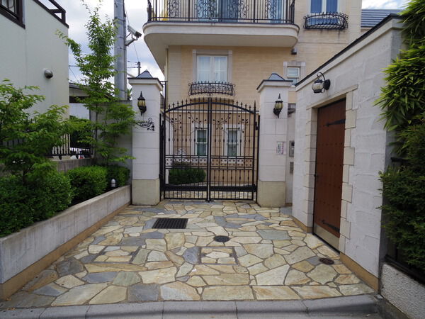 【ルイ・クラール高田馬場】エントランス 【ルイ・クラール高田馬場】エントランス