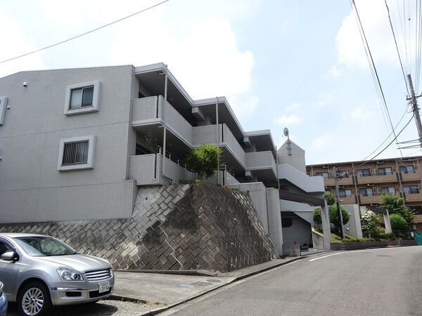 サングレイス京王堀之内