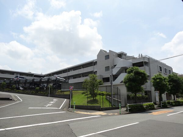 サングレイス京王堀之内コートB