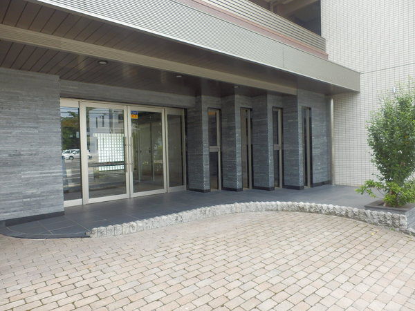 【ミオカステーロ立川】エントランス
