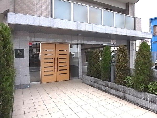 【アイディスクエア立川】エントランス