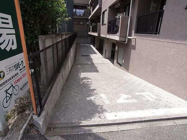 シエモア昭島館