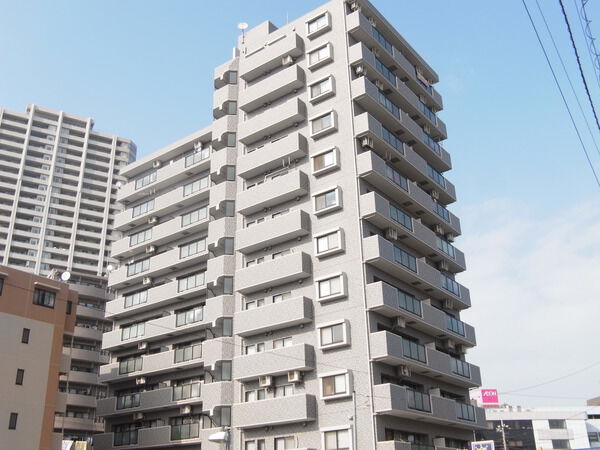 【ライオンズマンション橋本駅前】四方から陽があたる開放感あるマンション 【ライオンズマンション橋本駅前】四方から陽があたる開放感あるマンション