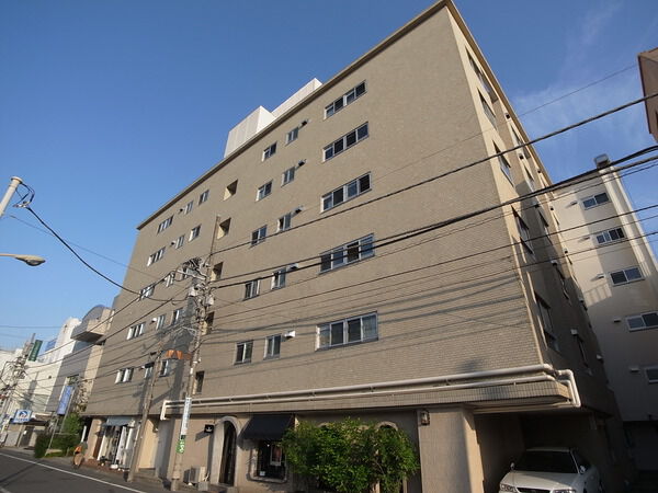【イトーピア国立マンション】外観