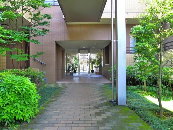 【パークハイム国立学園通り】共用廊下