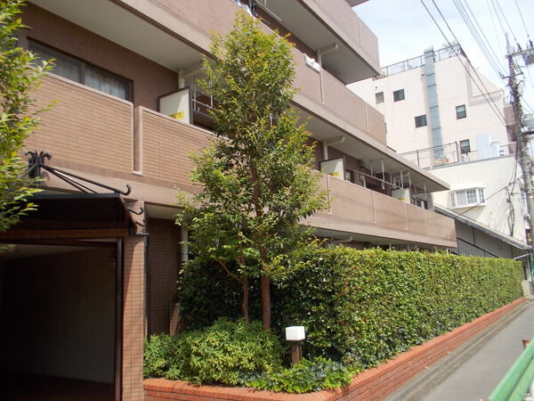 【グランシャリオ国立壱番館】外観