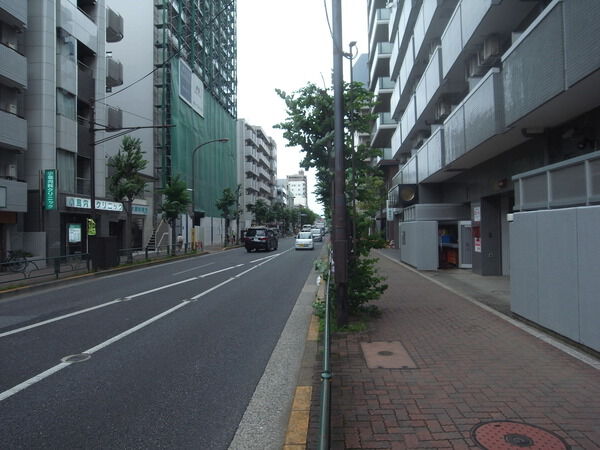 【ライオンズマンション三鷹第7】前面道路