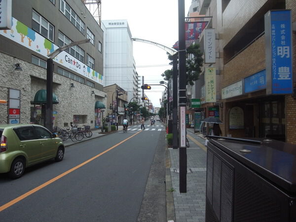 【ライオンズマンション三鷹第８】前面道路