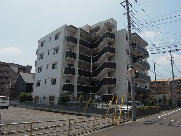 【セイガステージ新小平】外観
