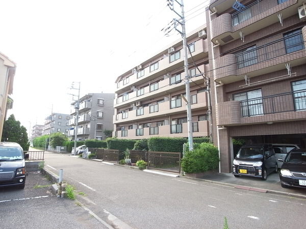 【レヂオンス小平】外観