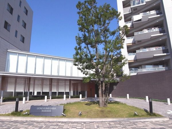 【ライオンズ久米川美彩の杜】エントランス