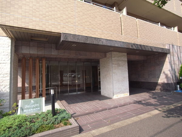 【ベルポート朝霞本町弐番館】エントランス