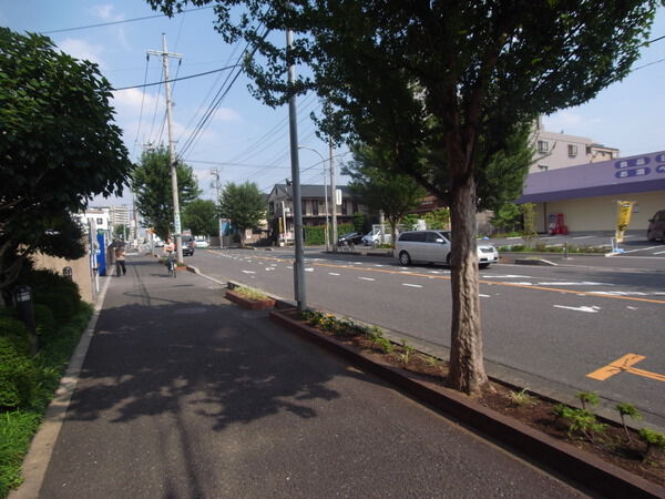 【ベルポート朝霞本町弐番館】前面道路