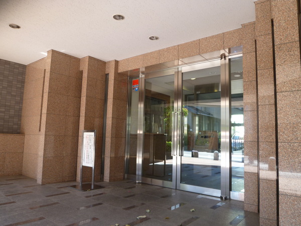 【エクレール大宮宮原】エントランス