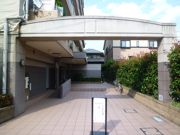 【ロータリーパレス宮原ステーションサイド】エントランス１