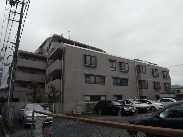 【コスモ上尾】物件外観 【コスモ上尾】物件外観