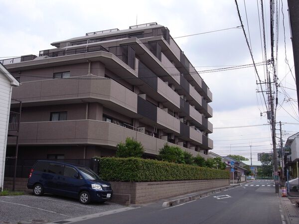 【コスモ春日部中央】物件外観