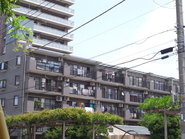 【クラーク春日部壱番館】物件外観