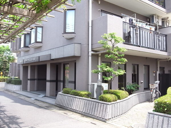 【クラーク春日部壱番館】物件外観