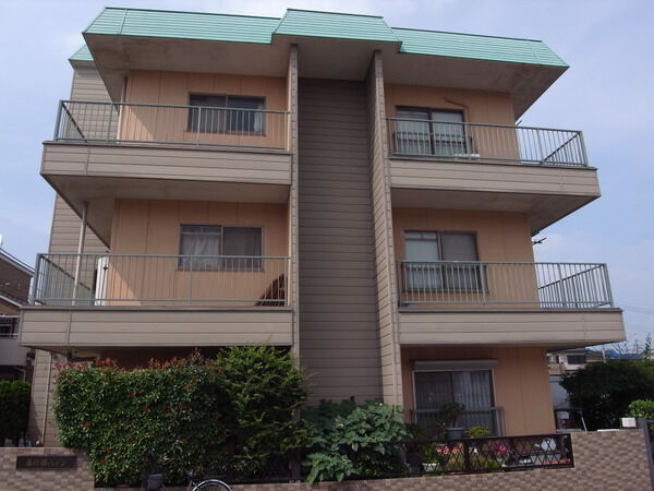 【春日部第一ハイツ】物件外観