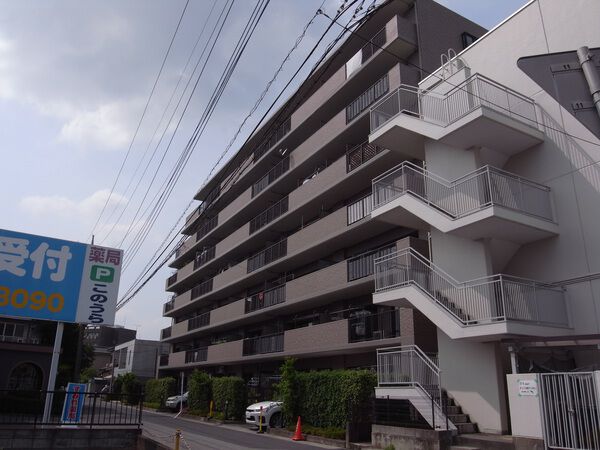 【クラーク春日部参番館】物件外観