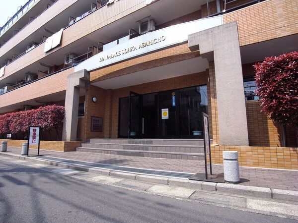 【ダイアパレス草加旭町】エントランス