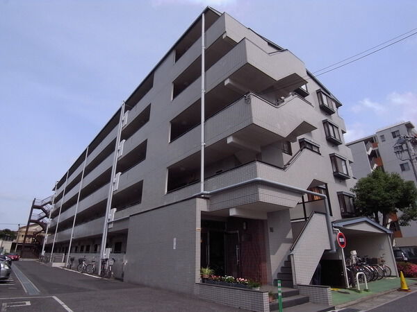 【ヴェラハイツ草加松原】外観