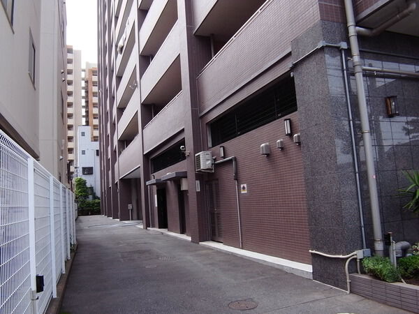 【レーベンリヴァーレ草加シャイネス】敷地内 【レーベンリヴァーレ草加シャイネス】敷地内