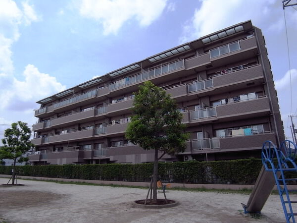 【ライフピア草加氷川町ヴェルフォート】外観 【ライフピア草加氷川町ヴェルフォート】外観