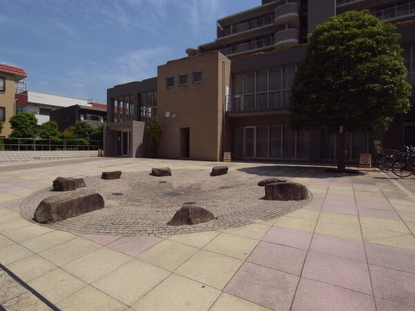 【ルネ・マザーズシティ】敷地内