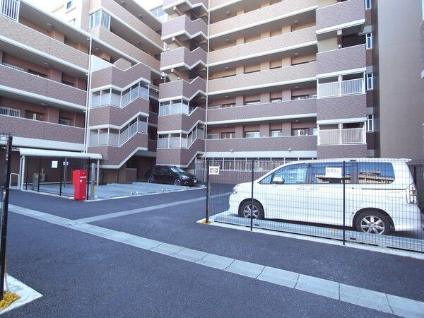 【アンビシャスシティ越谷】敷地内 【アンビシャスシティ越谷】敷地内