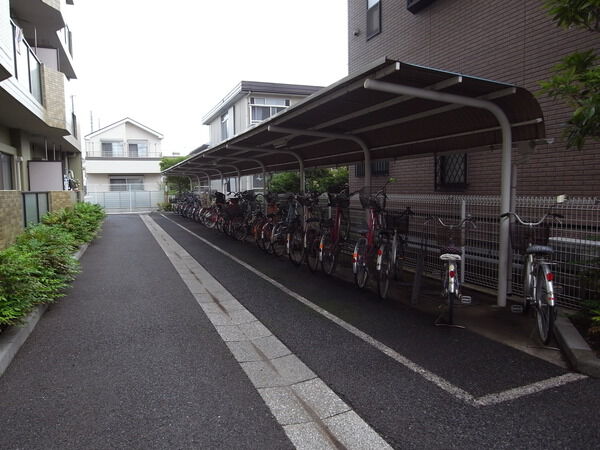 【セルテシティオ越谷】敷地内