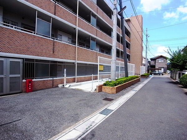 【ダイアパレス越谷Ⅱ】外観