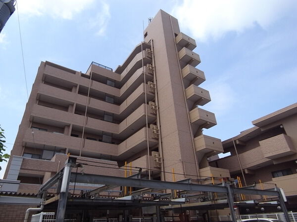 【ライフピア越谷シンフォニア】外観