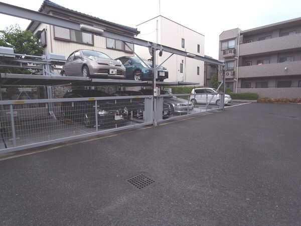 【ライオンズガーデンテラス北越谷】敷地内 【ライオンズガーデンテラス北越谷】敷地内