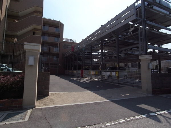 【ベルドゥムール越谷南町】敷地内 【ベルドゥムール越谷南町】敷地内