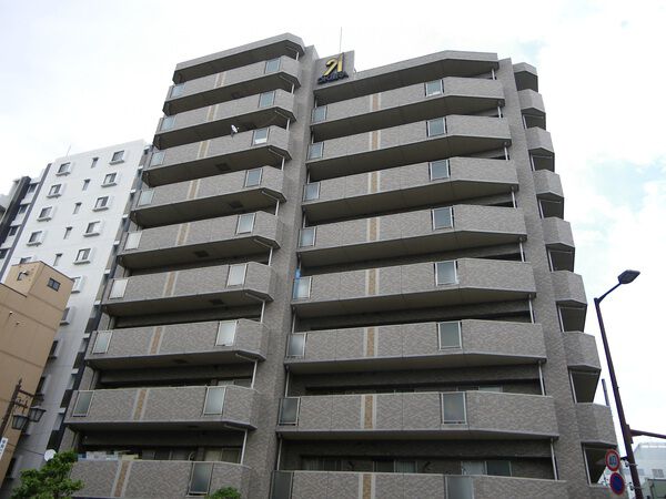 【グランコート蕨】外観