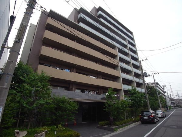 【ライオンズ蕨ローレルコート】外観