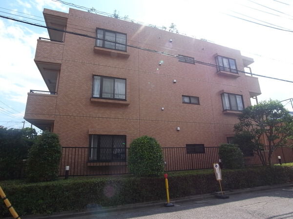 【ライオンズマンション西川口第10】外観