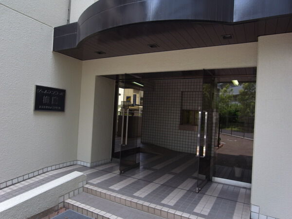 【シャルマンコーポ梅島】エントランス 【シャルマンコーポ梅島】エントランス