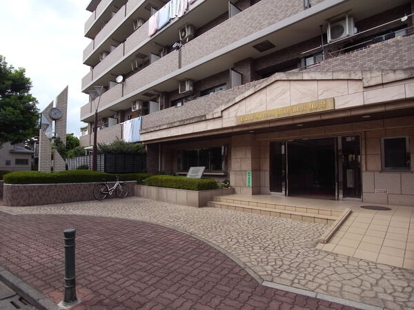 【ライオンズガーデン西新井第2】外観