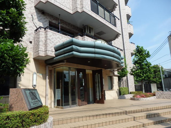 【ライオンズプラザ西新井大師】エントランス 【ライオンズプラザ西新井大師】エントランス