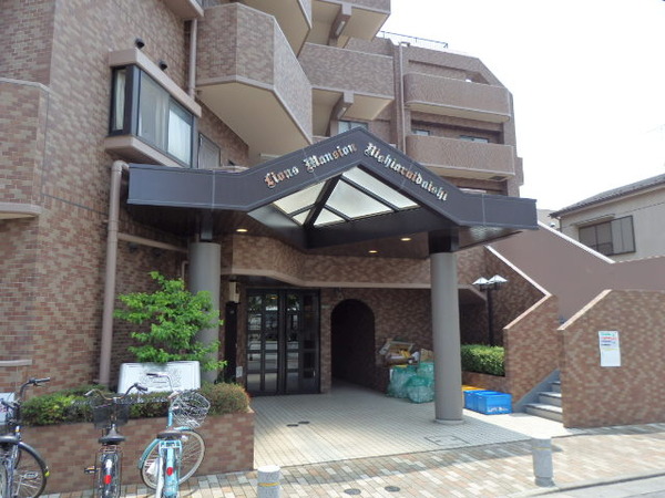 【ライオンズマンション西新井大師】エントランス 【ライオンズマンション西新井大師】エントランス