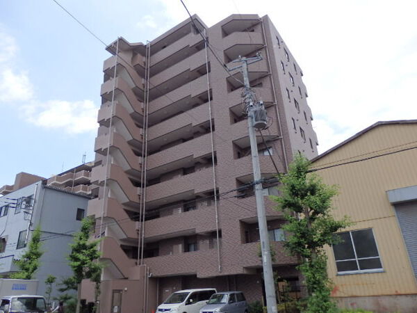 【イクシー六町】外観