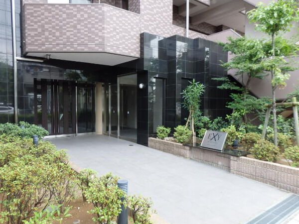 【イクシー六町】エントランス