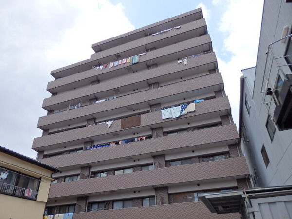 【イクシー六町】外観