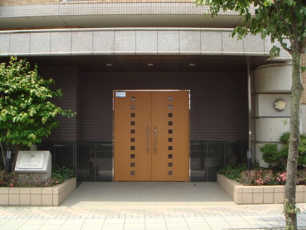 【クラスタ浦和常盤町】エントランス 【クラスタ浦和常盤町】エントランス