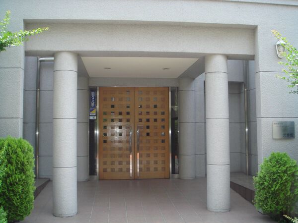 【浦和針ヶ谷パークホームズ弐番館】エントランス 【浦和針ヶ谷パークホームズ弐番館】エントランス
