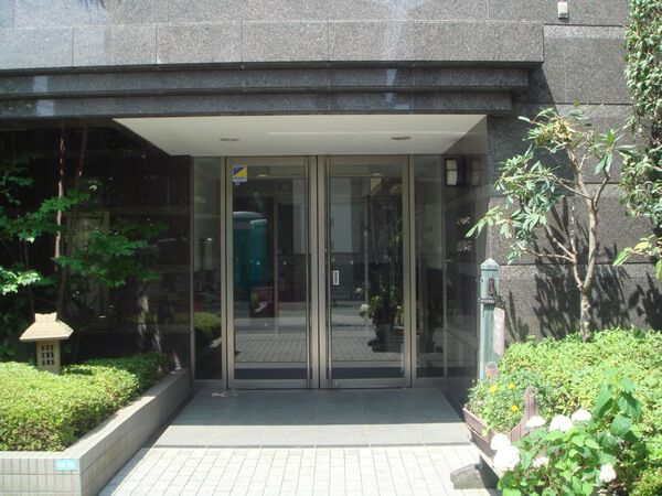 【パークテラス浦和針ヶ谷】エントランス 【パークテラス浦和針ヶ谷】エントランス